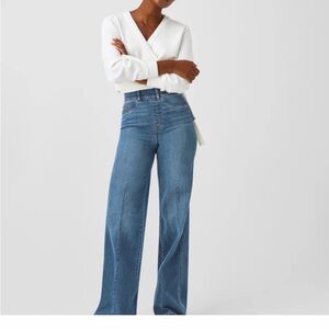 SPANX seamed front wide leg denim jeans in Vintage Indigo size small like new
